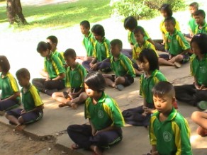 Anuban Non Namthaeng Students
